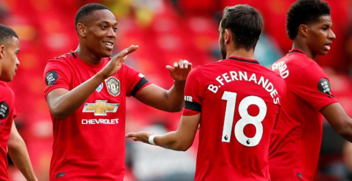 Anthony Martial a Bruno Fernandes (Manchester United)