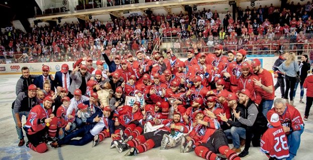 Hokejisti majstrovskej Banskej Bystrice 