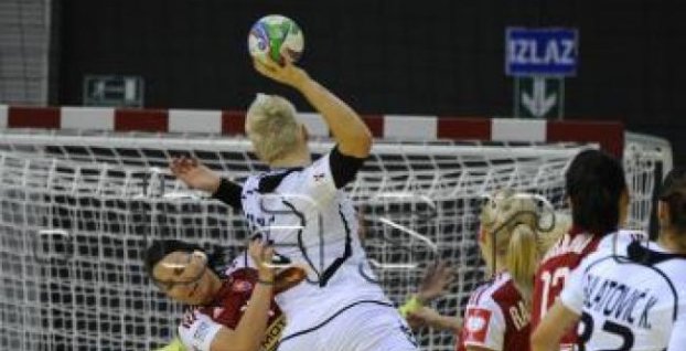 Hádzaná-ME: Slovenky prehrali s obhajcom titulu Čiernou Horou 24:28