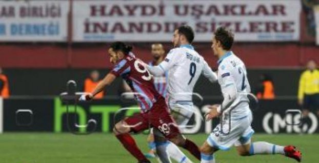 Futbal-EL: Neapol rozstrieľal Trabzonspor 4:0, Benitez: 