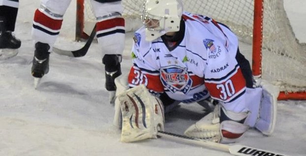 Guľovačka, nadávky a bitky. Aj také je play-off 1. hokejovej ligy