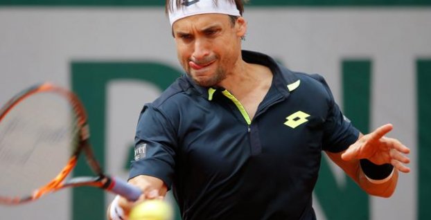 Ferrer po päťsetovej bitke postúpil do osemfinále. ďalej aj Nadal