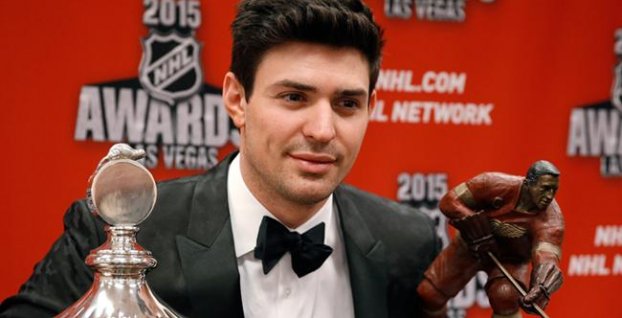 NHL udeľovala individuálne ocenenia: Kráľom večera Carey Price!