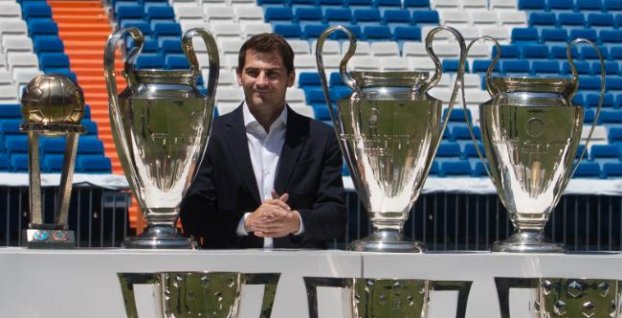 Real po tlaku médií napokon pripravil Casillasovi oficiálnu rozlúčku