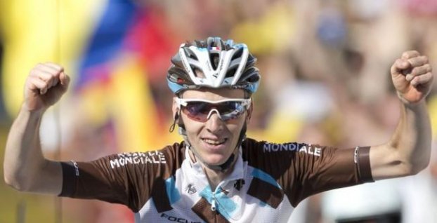 Bardet vyhral 18. etapu, lídrom stále Froome