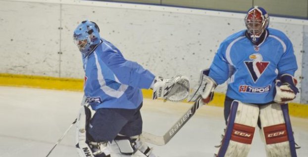 Brankárov Slovana bude trénovať legendárny Američan Tom Barrasso