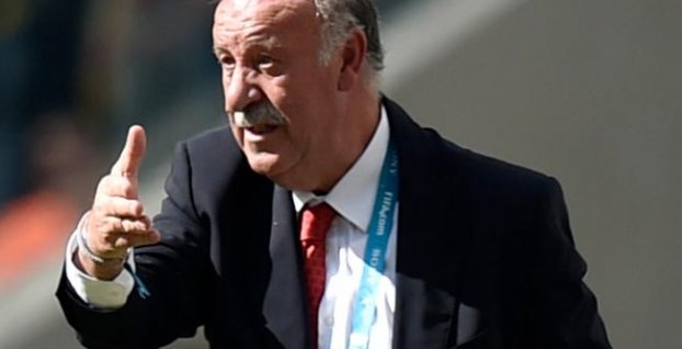 Del Bosque považuje piskot na Piqueho za hanebnosť