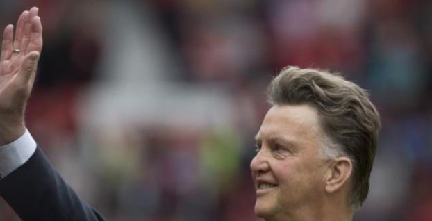 United sú z kola von. Van Gaal príliš hazardoval