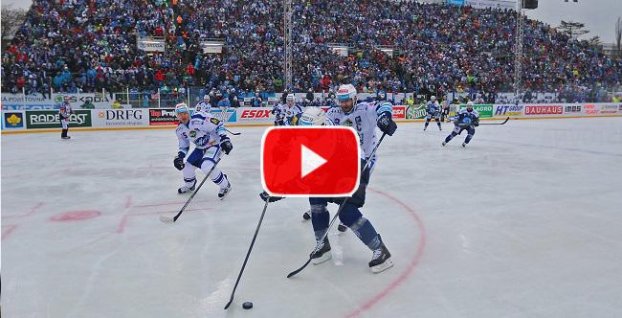 VIDEO: V českom Winter Classic divácky rekord, bitka a 4 slovenské body