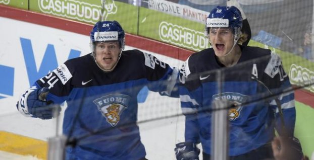 MS20: Fíní sú vo finále, v severskom derby zdolali Švédov