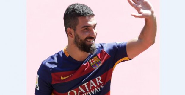 Arda Turan a Vidal sa dočkajú ostrého štartu za Barcelonu