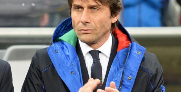 Conte po EUR0 2016 zasadne na lavičku Chelsea