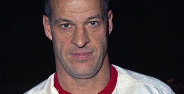 Legendárny Gordie Howe zomrel po dlhej chorobe