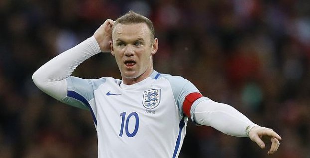 Rooney sa vyjadril k svojmu presunu z hrotu do stredu poľa