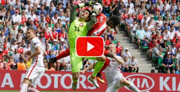 VIDEO: Prvý osemfinálový súboj medzi Poľskom a Švajčiarskom rozhodol až penaltový rozstrel