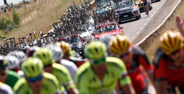 Dnešnú etapu Tour de France museli skrátiť. Nedočkáme sa finišu v strmom stúpaní