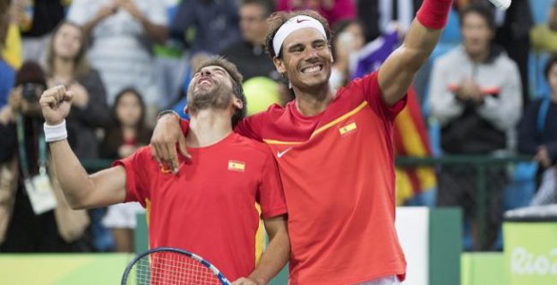 Nadal má zlato zo štvorhry, má šancu na double (2)