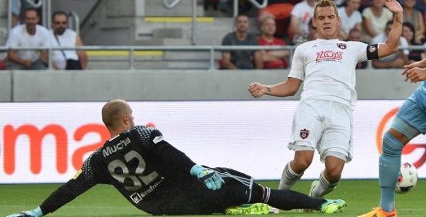 Trnava mala kopať proti Slovanu penaltu, no zároveň nemala + VIDEO