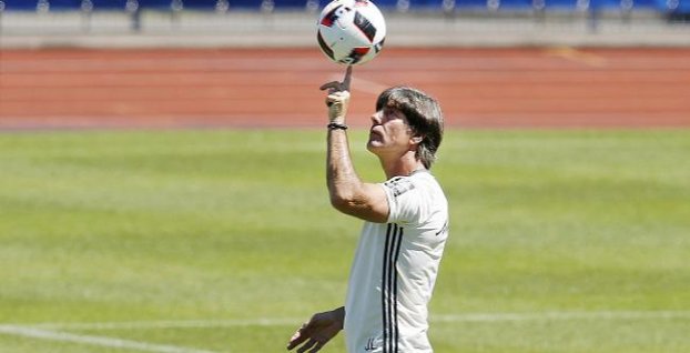 Joachim Löw je rezolútne proti rozšíreniu MS vo futbale