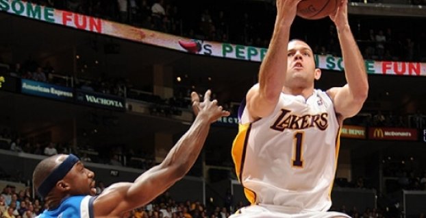 NBA: Lakers rozstrieľali Mavericks