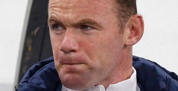 FOTO: Rooney pod vplyvom alkoholu. Za indicent sa ospravedlňuje (fotky vnútri)