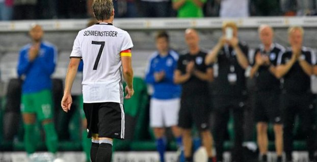 Futbalová revolúcia! V Nemecku budú môcť striedať až 4 hráči