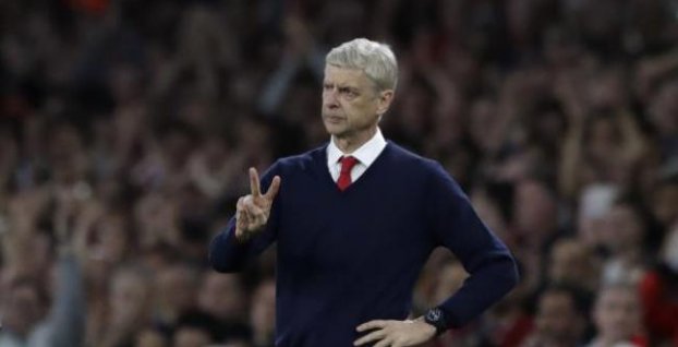 Čas na au-revoir, Arsene!