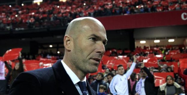 Prečo Zinedine Zidane žiarli na Cristiana Ronalda?
