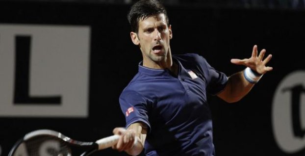 Djokoviča bude na Roland Garros trénovať veľká tenisová legenda