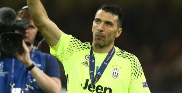 Buffon prezradil, kedy ukončí kariéru. Boj o trofej v Lige majstrov nevzdal