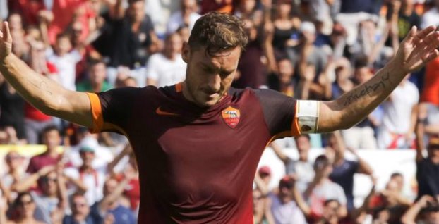 Francesco Totti dostal bizarnú ponuku z futbalovo exotickej krajiny