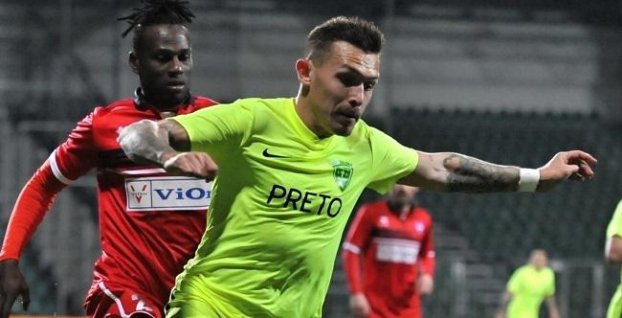 Filip Hlohovský opúšťa Žilinu. Angažmán si našiel vo futbalovej exotike