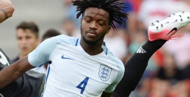 OFICIÁLNE: Chalobah opúšťa Chelsea, zostáva však v Premier League