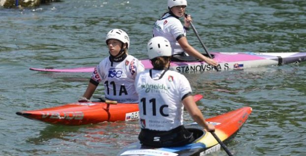 Ďalší úspech slalomárov na MS juniorov. V pretekoch tímov zažiarili mladé Slovenky