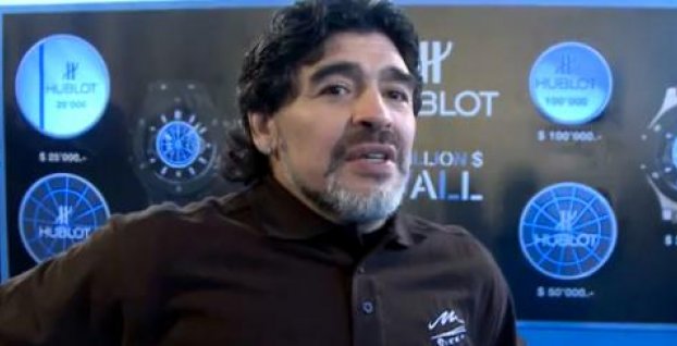 Maradona sa zastal Messiho: Pelé vypadá ako bábika