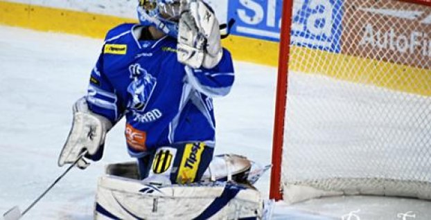 PRE TIPUJÚCICH: Play-off extraliga: Slovan - Žilina, Poprad - Trenčín (10.3.)