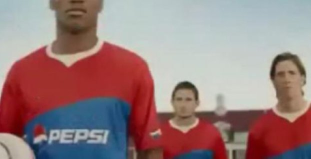 VIDEO DŇA: Torres, Lampard a Drogba v novej reklame pre Indiu (4.6.)