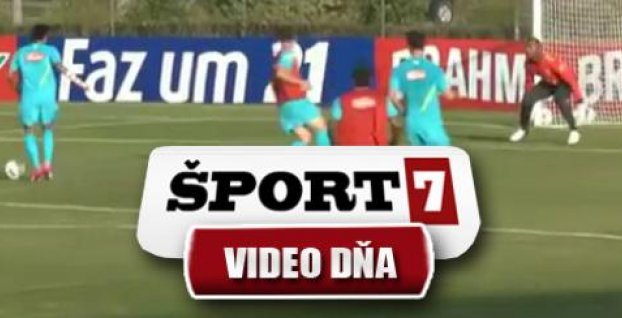 VIDEO DŇA: Neymar školil spoluhráčov na tréningu Brazílie