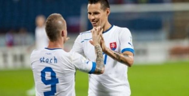 Slováci sa v rebríčku FIFA posunuli nahor, Španieli sú prví