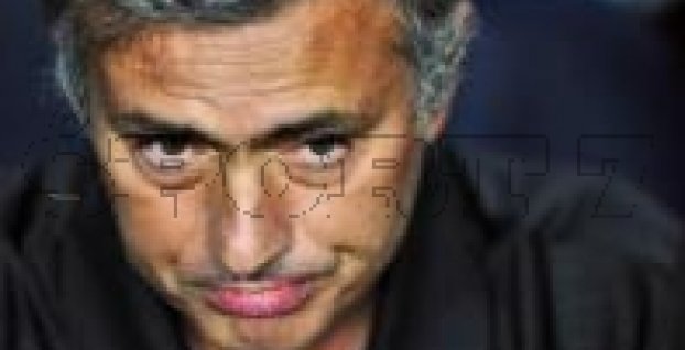 Do týždňa budem trénerom Chelsea, odkazuje Mourinho!