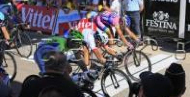 Cyklistika-TdF: Druhú etapu Tdf vyhral Bakelants, Sagan skončil druhý