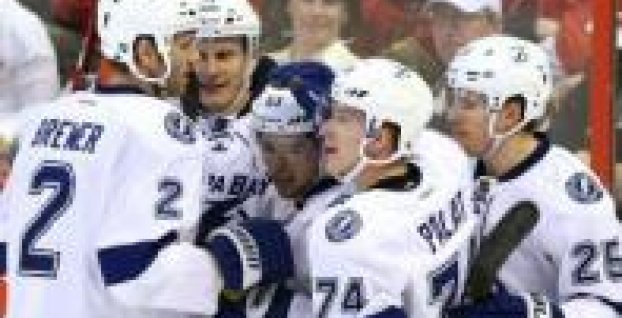 NHL: Pánik spečatil víťazstvo Tampy Bay nad Nashvillom