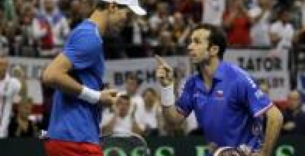 Davis Cup: Srbi štvorhru nezvládli, Česi vedú vo finále 2:1