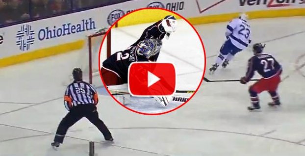 VIDEO: Bobrovsky zdvihol divákov zo sedadiel úžasným semafórom!