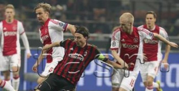 &quot;Rossoneri&quot; odolali Ajaxu, Miláno jediným talianskym osemfinalistom