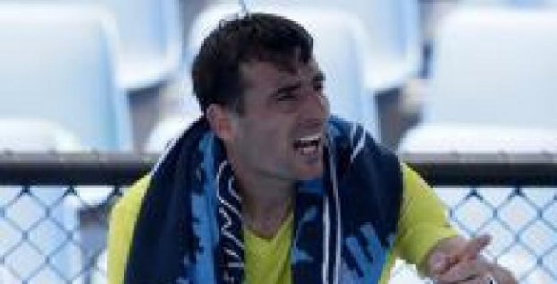 Tenis-Australian: Dodig ďalším hráčom so skrečom, prvé kolo vyrovnalo rekord