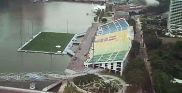 Marina Bay Floating Stadium – „plávajúca futbalová plošina“