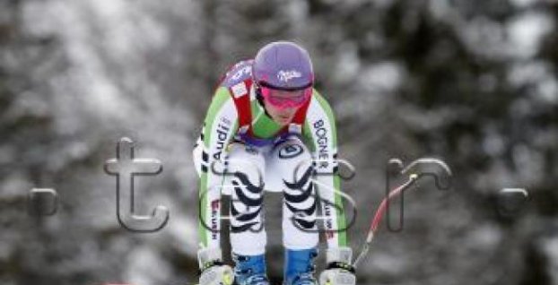 Lyžovanie-SP: Höflová-Rieschová vyhrala skrátený zjazd v Cortine (3)