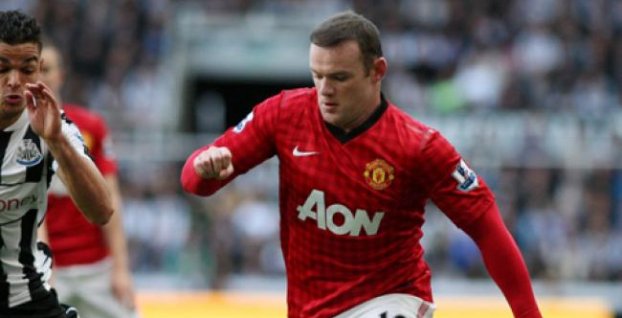 Rooney nastúpi proti Bayernu napriek zranenému prstu na nohe