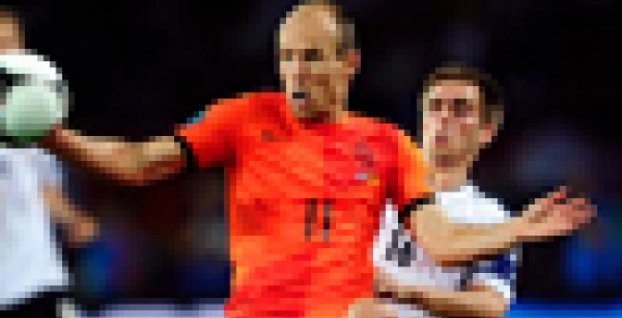 FIFA nebude trestať Robbena za similovanie proti Mexiku